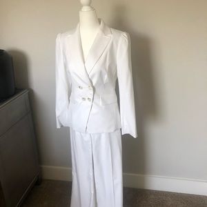 Antonio Melani white pants suit